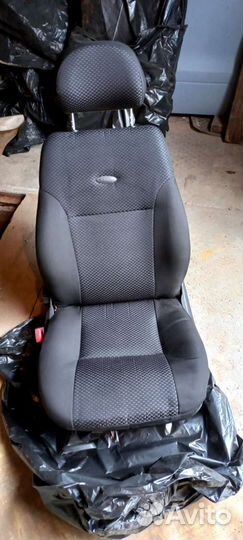 Седения передние