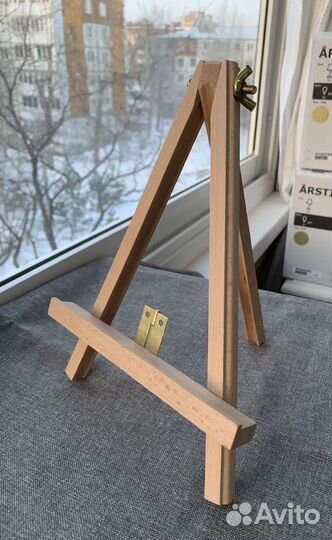 Новая подставка для телефона из дерева