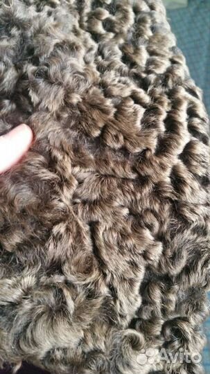 Воротник каракулевый коричневый