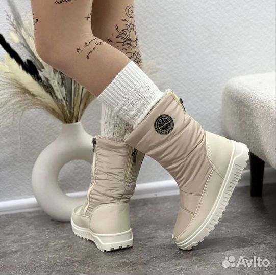 Дутики женские зимние