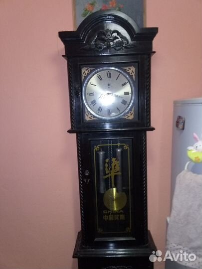 Напольные механические часы с боем