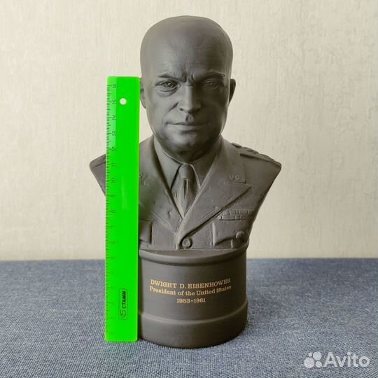 Wedgwood бюст Эйзенхауэра. Чёрный базальт