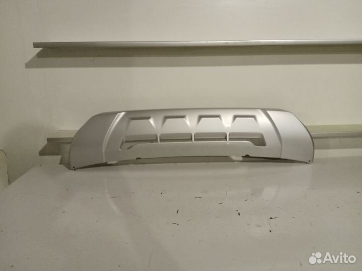 6400J272ZZ Накладка бампера Mitsubishi L200 V рест