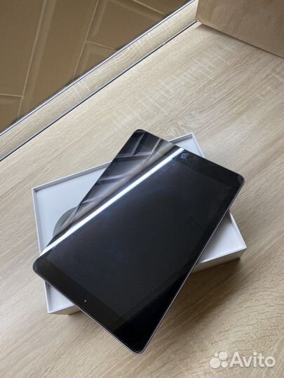 Продаю iPad (6th Generation) Wi-Fi