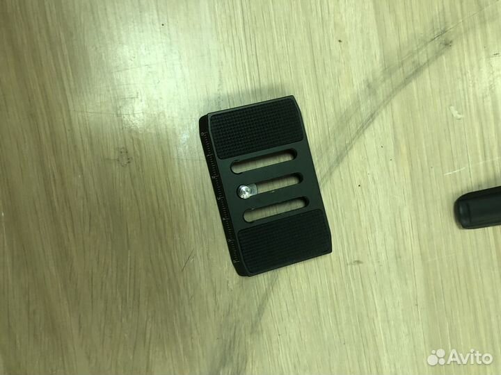 Трехосевой стабилизатор