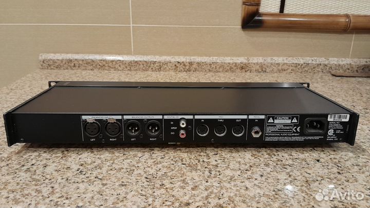 Вокальный процессор TC Electronics M-One XL