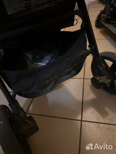 Коляска прогулочная