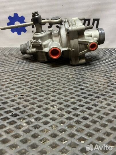 Распределитель тормозных усилий Renault T