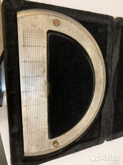 Транспортир геодезический