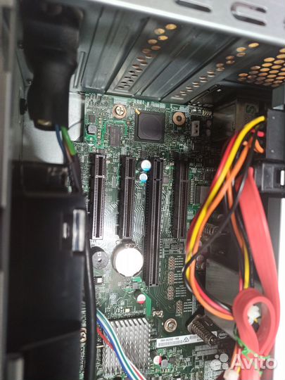 Сервер xeon 1150 / 16Gb / ssd 200 Gb / 4Tb