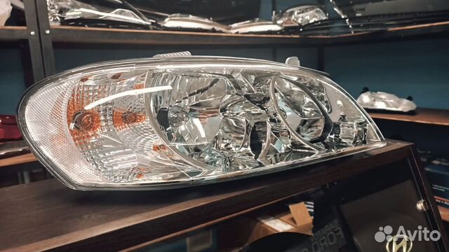 Фара Kia Spectra правая
