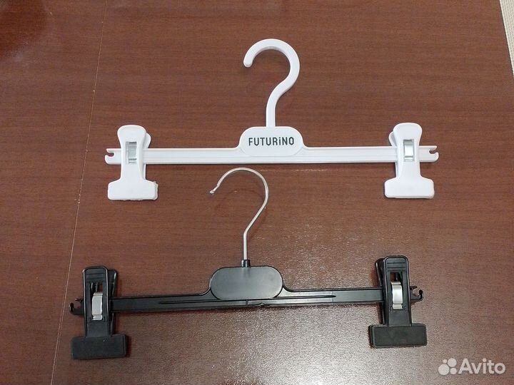 Вешалки для брюк и юбок