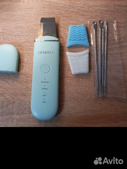 Ультразвуковой аппарат для чистки лица