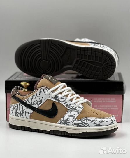 Nike sb dunk low travis scott cactus jack