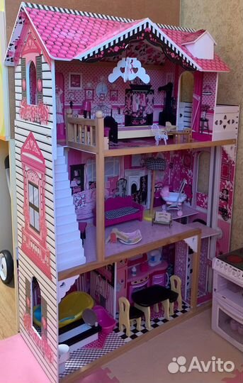 Кукольный домик