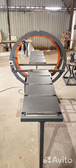 Упаковщик в стрейч пленку