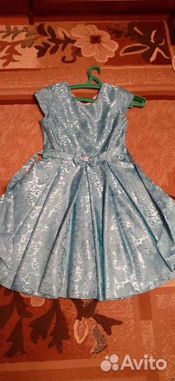 Платье для девочки новое