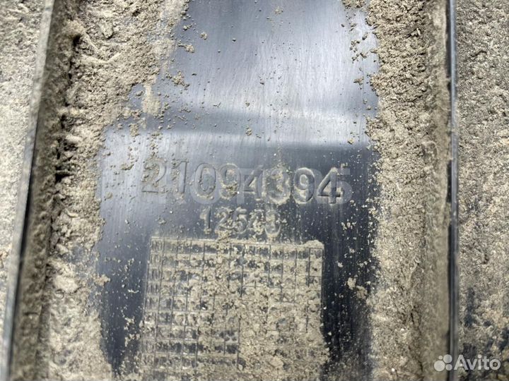 Подкрылок задний левый Volvo FH 3 2015 21094394