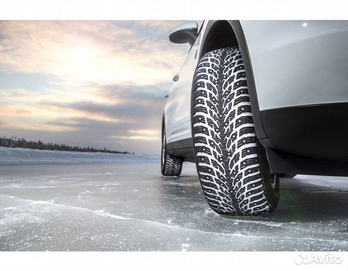 Nokian Tyres Hakkapeliitta 9 SUV 215/65 R16 102T