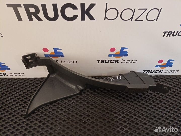 504092535 Накладка кузова внутри Iveco Stralis