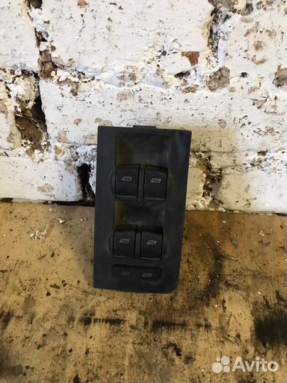 Блок управления стеклоподъемниками Audi A6 C5