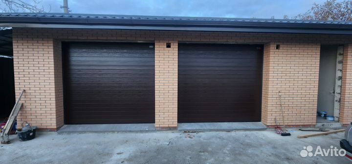 Секционные ворота