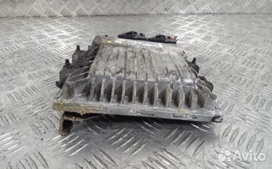 Блок управления двс renault megane 3 (6AD13PC01)