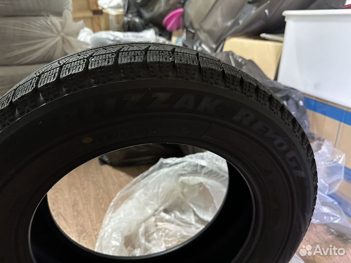 Bridgestone Blizzak Revo GZ 185/65 R15