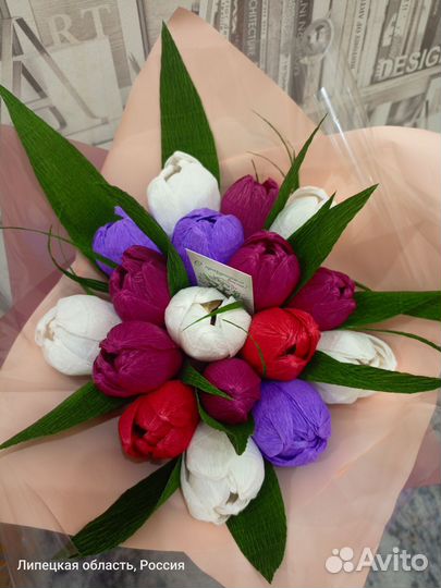 Букет из гофрированной бумаги с конфетами