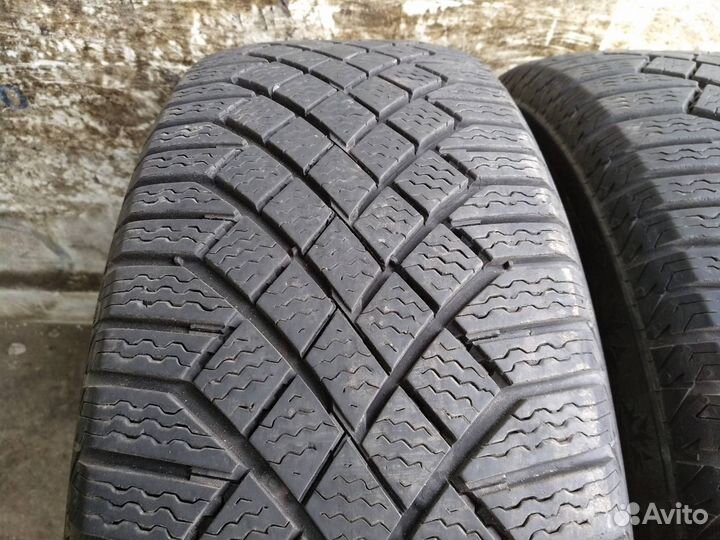 Continental ContiVikingContact 7 215/65 R17 103T