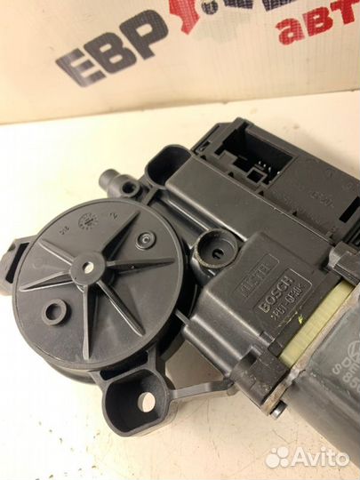 Мотор стеклоподъемника задний левый Volkswagen