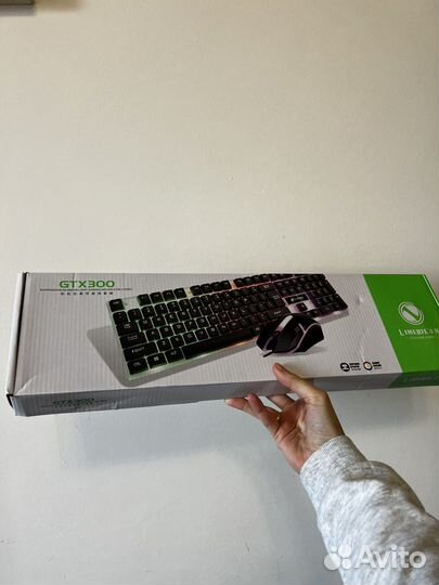 Игровая клавиатура и мышь