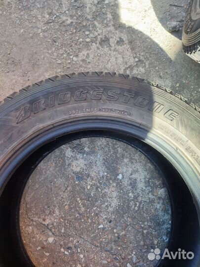 Bridgestone Blizzak DM-Z3 225/65 R17