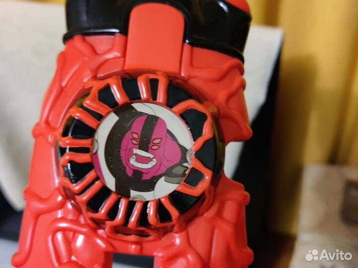 Бен 10 фигурки маски наборы