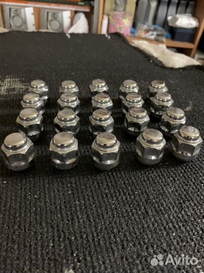 Гайки колесные toyota rav 4