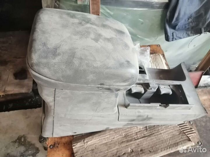 Панель центральная, тунельный короб Мазда CX7