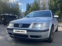 Volkswagen Bora 1.6 MT, 2001, 390 000 км, с пробегом, цена 325 000 руб.