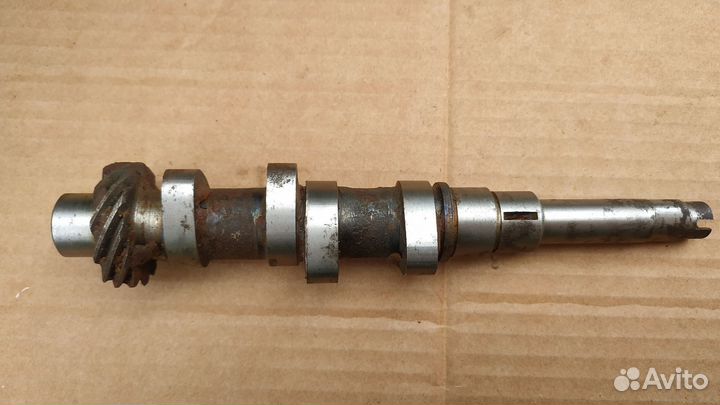 Распредвал К 750