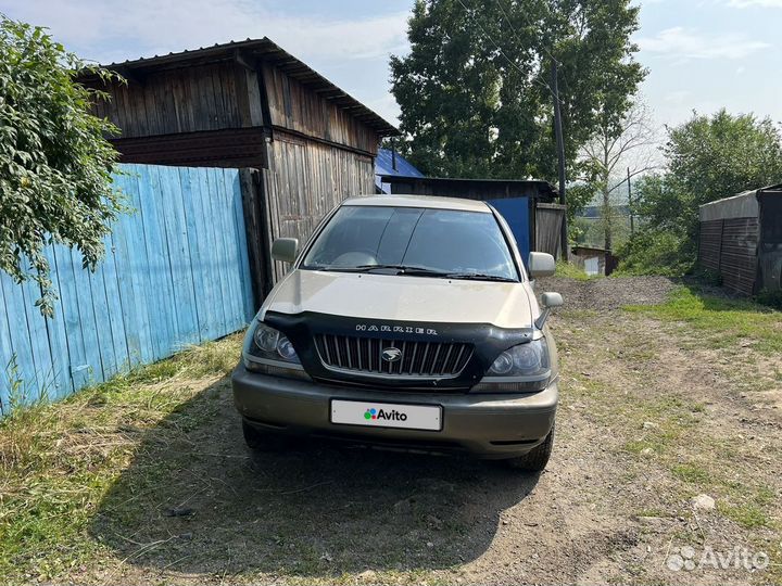 Toyota Harrier 2.2 AT, 1998, 400 000 км