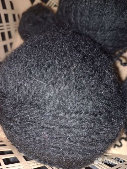 Пряжа черная шерсть