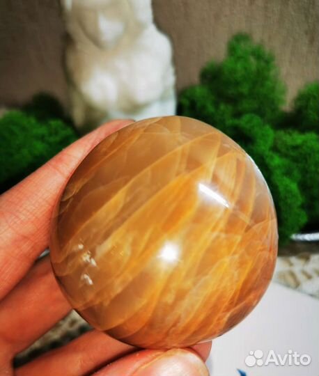 На Брони для А. Сияющий Персиковый лунный камень