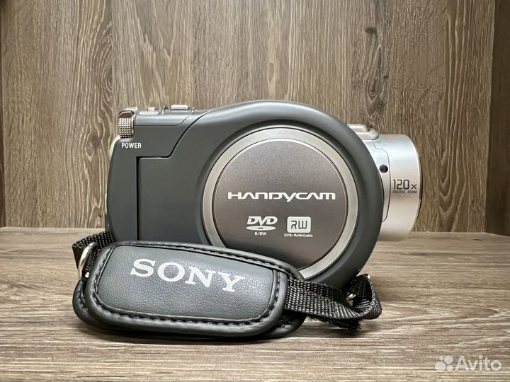 Видеокамера Sony Handycam DCR-DVD405E