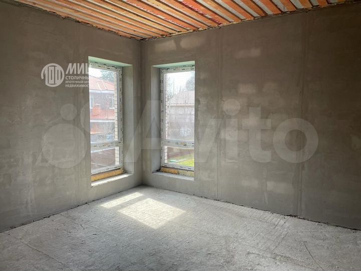 Коттедж 247,7 м² на участке 6,5 сот.