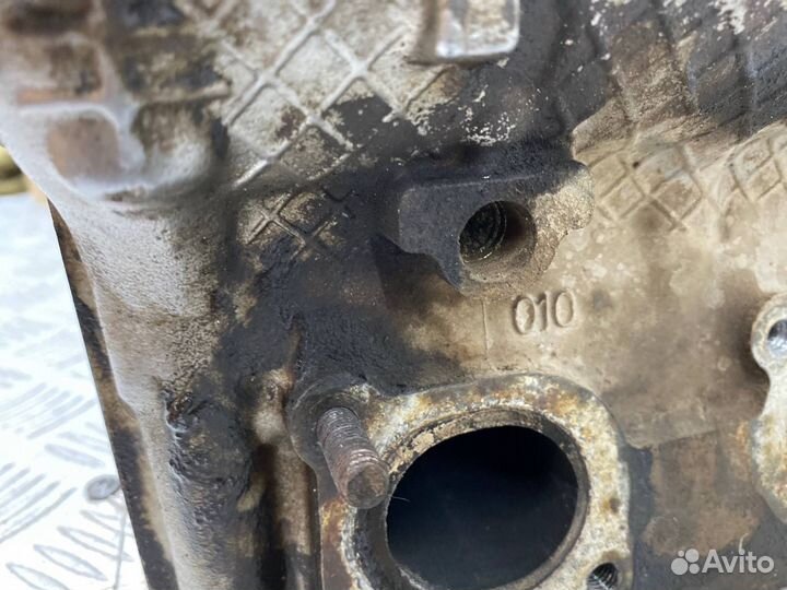 Б/У головка блока цилиндров (гбц) правый Land