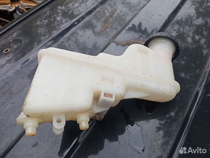 Бачок главного тормозного цилиндра kia rio 3