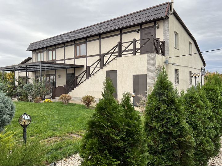 Дом 530 м² на участке 32 сот.