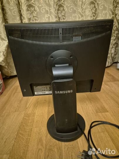 Монитор samsung 943t