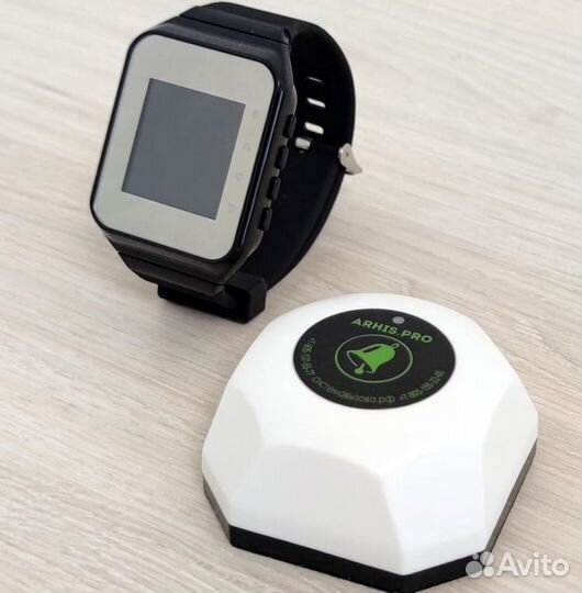 Кнопка вызова официанта, часы-пейджер персонала