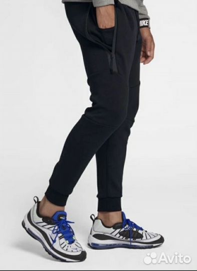 Спортивные штаны Nike Sportswear Tech Fleece