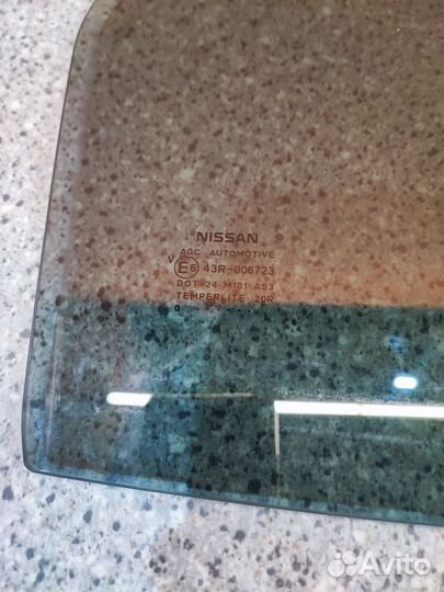 Стекло задней двери Nissan Qashqai J10